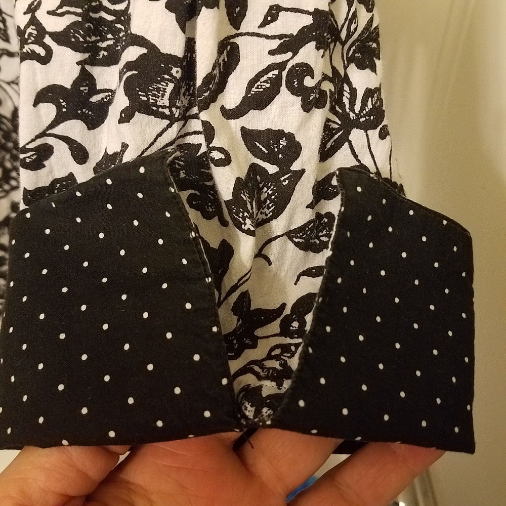 V Neck Button Down Longsleeve Blouse - image 6